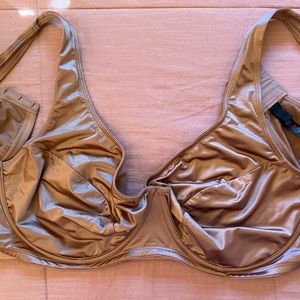 Like brand new, 42DD Skims bra